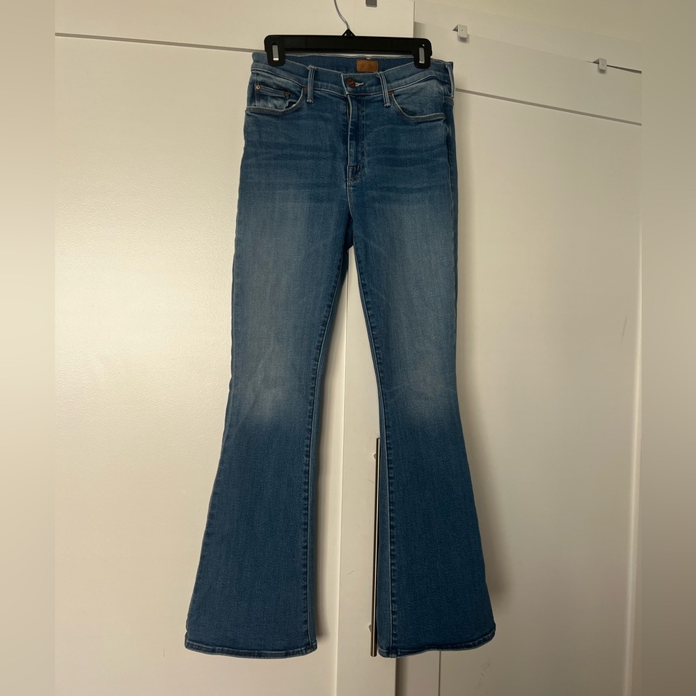 MOTHER The Weekender Mid-Rise Flare Jeans (28)
